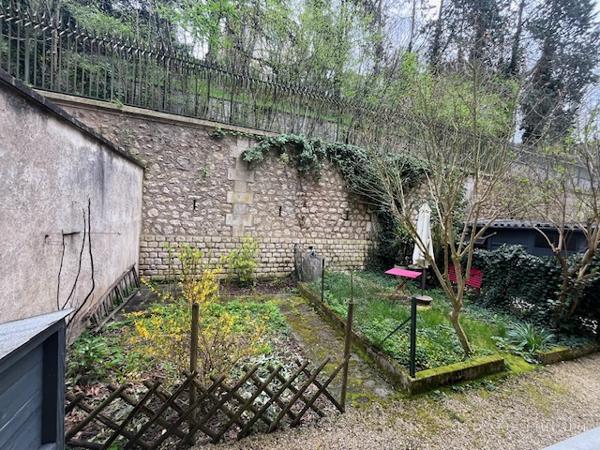 POITIERS proximité gare T3 meublé de 68.95 m² avec cave et jardinet