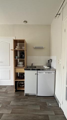 Appartement
                                                                                                                                                                                                                                                                                                                        2 pièce(s)                                                                                                                                                                                                          1 chambre(s)                                                                                                                                                                                                          34.1  m²