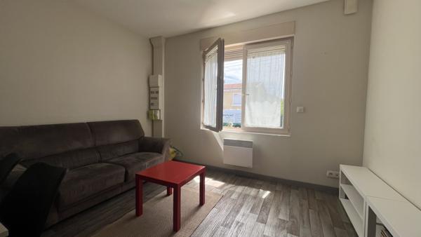 Appartement
                                                                                                                                                                                                                                                                                                                        2 pièce(s)                                                                                                                                                                                                          1 chambre(s)                                                                                                                                                                                                          34.1  m²