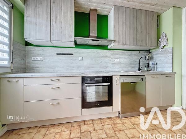 Appartement à vendre 4 pièces 83,7 m² Saint-Pierre-en-Faucigny