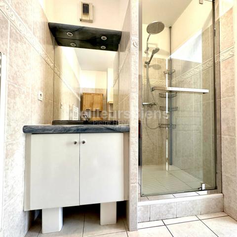 Appartement de 44m2 en rez de jardin dans résidence avec piscine