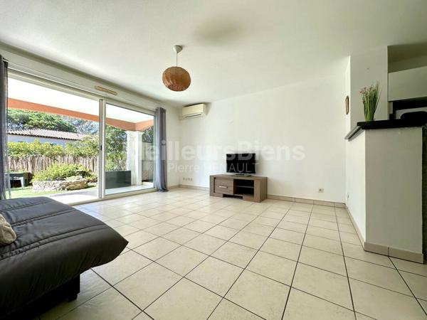 Appartement de 44m2 en rez de jardin dans résidence avec piscine