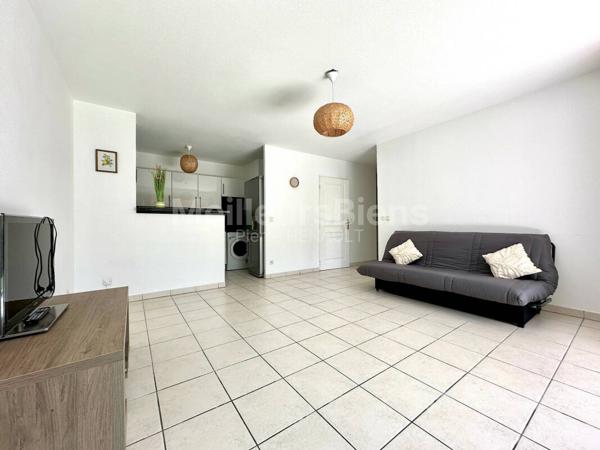 Appartement de 44m2 en rez de jardin dans résidence avec piscine