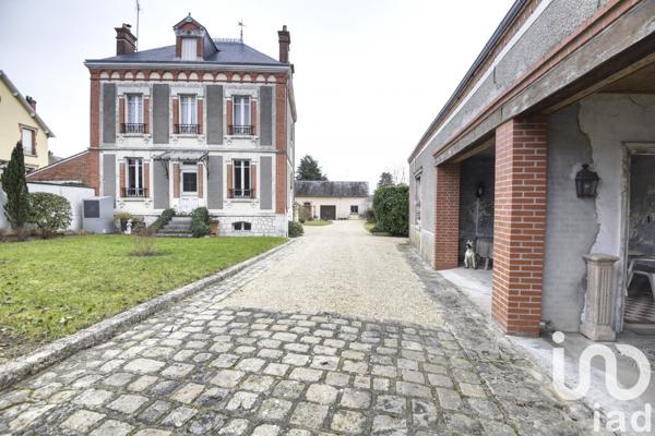 Maison à vendre 6 pièces 173 m² Beaune-la-Rolande