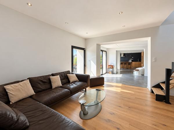 Bastide ancienne entièrement rénovée 170m2 sur 900m2 de terrain
