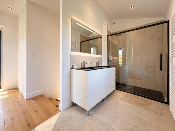 Bastide ancienne entièrement rénovée 170m2 sur 900m2 de terrain