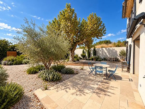 Bastide ancienne entièrement rénovée 170m2 sur 900m2 de terrain