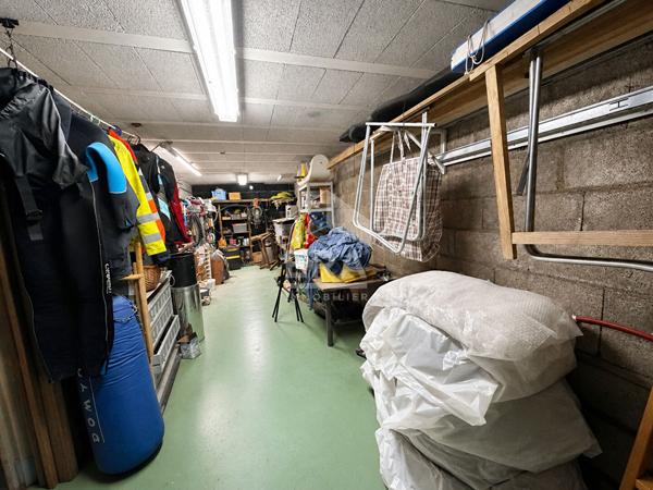 LES PENNES MIRABEAU - Maison T7 de 203m2 sur terrain de 1033m2 en situation dominante