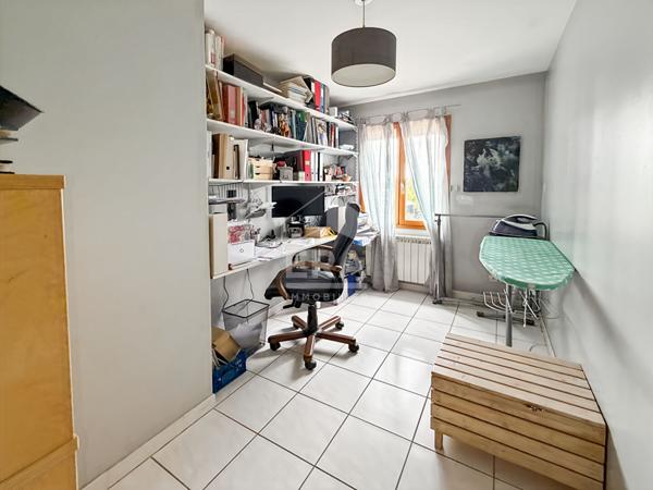 LES PENNES MIRABEAU - Maison T7 de 203m2 sur terrain de 1033m2 en situation dominante