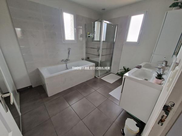 44118 LA CHEVROLIERE Maison La Chevrolière 5 pièce(s) 118 m2 vie de plain pied proche Bourg !!!