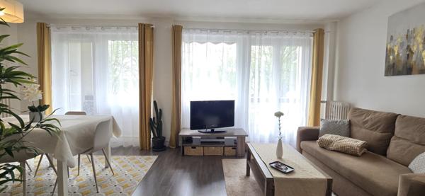 Tout proche de la gare et du centre, Grand T3 avec balcon