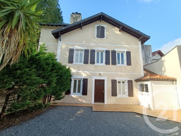Appartement T3 à vendre  3 pièces - 64,70 m 2   BIARRITZ  - 64