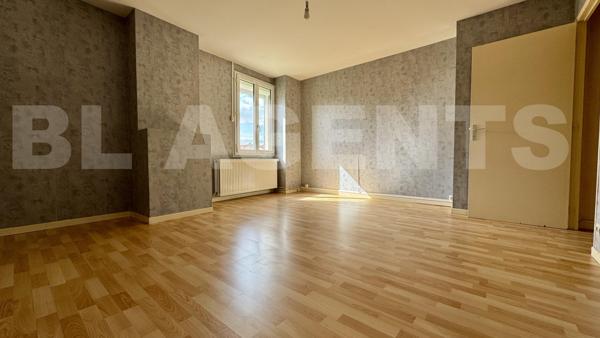 Deux habitations avec grange 