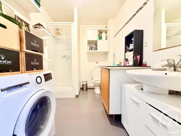 Appartement F2 Bis à vendre  2 pièces - 55,52 m 2   ST OUEN  - 93
