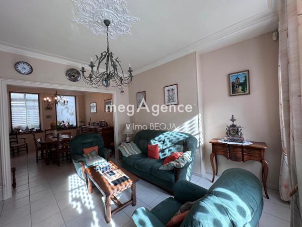 Maison à VILLENEUVE-LA-GUYARD, 89340 - 8 pièces 132m²