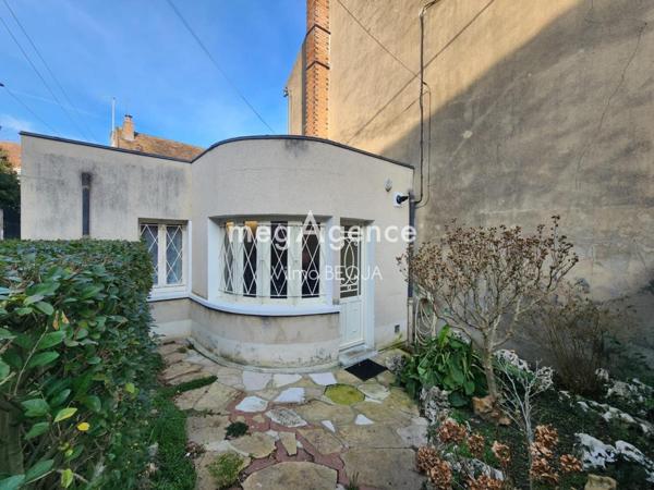 Maison à VILLENEUVE-LA-GUYARD, 89340 - 8 pièces 132m²