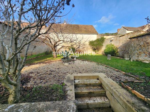 Maison à VILLENEUVE-LA-GUYARD, 89340 - 8 pièces 132m²