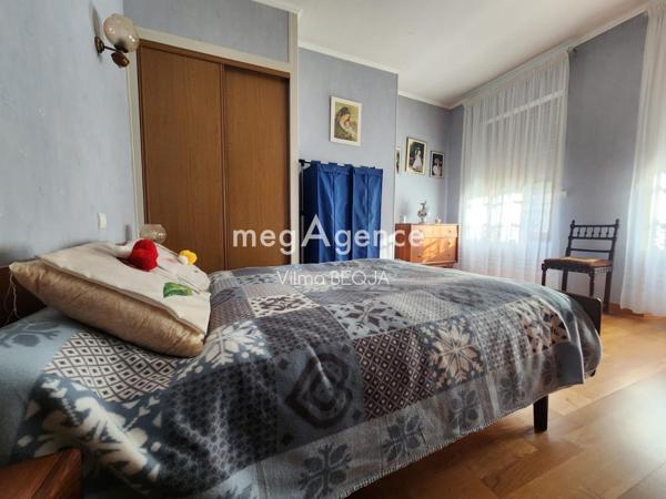 Maison à VILLENEUVE-LA-GUYARD, 89340 - 8 pièces 132m²