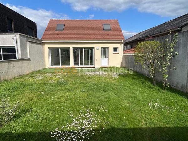 Location
                Immeuble5 Pièces -
                    VILLENEUVE LE ROI (94290)