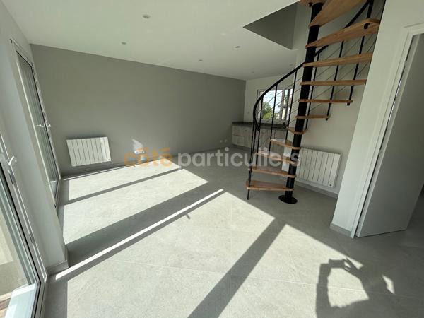 Location
                Immeuble5 Pièces -
                    VILLENEUVE LE ROI (94290)