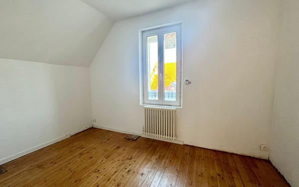 Maison à vendre    4 pièces • 98,40 m2 Saint-Quentin