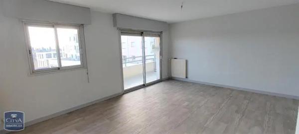 Appartement à louer 2 pièces 59.66m² Poitiers (86000)