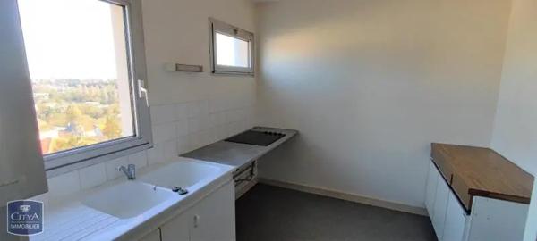 Appartement à louer 2 pièces 59.66m² Poitiers (86000)