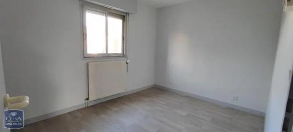 Appartement à louer 2 pièces 59.66m² Poitiers (86000)