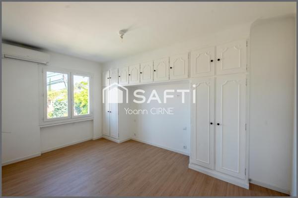 Appartement de type 4/5  120 m2 avec terrasse et stationnement privatif