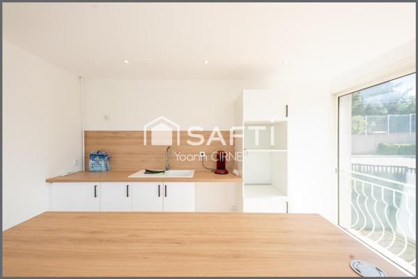 Appartement de type 4/5  120 m2 avec terrasse et stationnement privatif