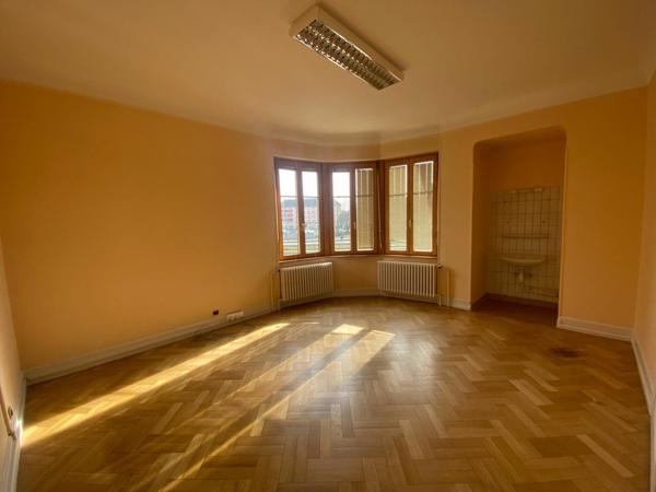 Maison à vendre    8 pièces •  Thann