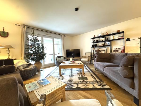 Bordeaux centre, appartement T4 d'exception avec terrasse et parking