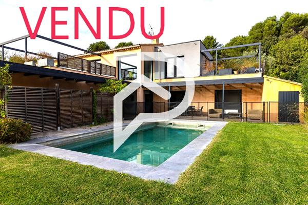 Maison 12 pièces 411 m2