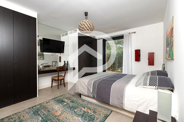 Maison 12 pièces 411 m2