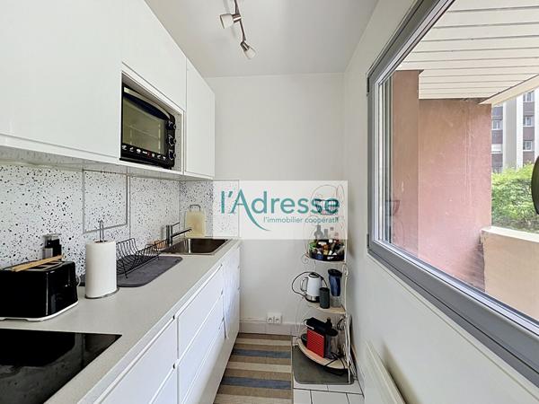 RESIDENCE ESTEREL - BALCON - CALME - SANS VIS A VIS