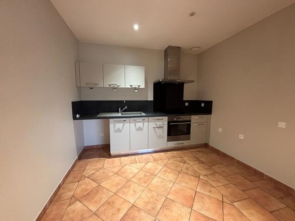 APPARTEMENT T3 68,06M² CAUMONT SUR DURANCE AVEC TERRASES ET PARKING