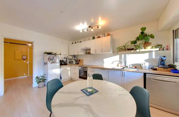 Appartement Roissy En Brie 2 pièce(s) 53.8 m2