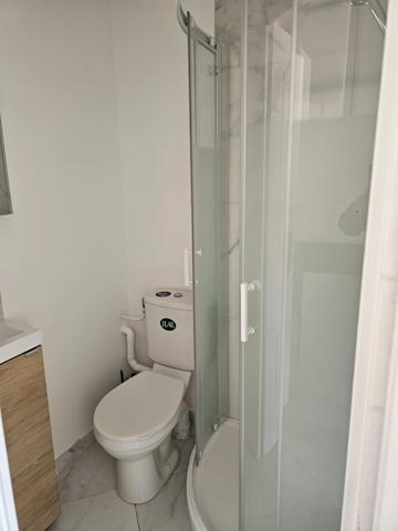 Appartement 3 pièces de 65 m2 en duplex + studio de 20 m2 avec parkings à vendre à CARRIERES SOUS POISSY (78)