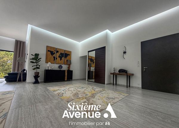 Maison 5 pièces 195 m2