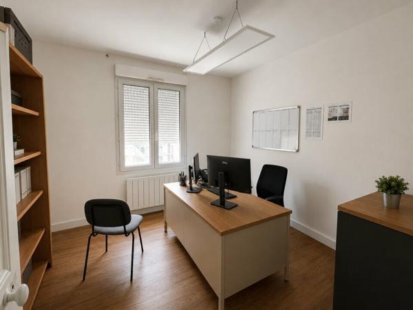 TOURS HYPERCENTRE BUREAUX A VENDRE 86 M² IMMEUBLE DE CARACTERE