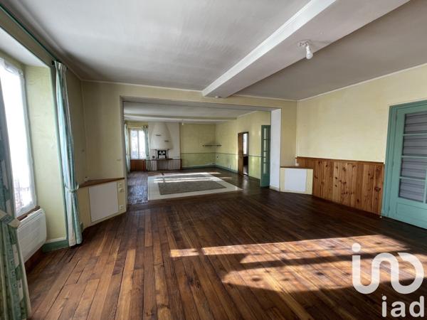 Maison de village 5 pièces de 126 m² à Château-Landon (77570)