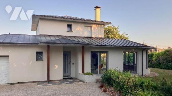 EXCLUSIVITE GUIPAVAS - Maison moderne de 122 m² avec 4 chambres et terrain de 1 318 m²

A 5 m...