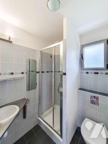 EXCLUSIVITE GUIPAVAS - Maison moderne de 122 m² avec 4 chambres et terrain de 1 318 m²

A 5 m...