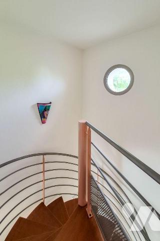 EXCLUSIVITE GUIPAVAS - Maison moderne de 122 m² avec 4 chambres et terrain de 1 318 m²

A 5 m...