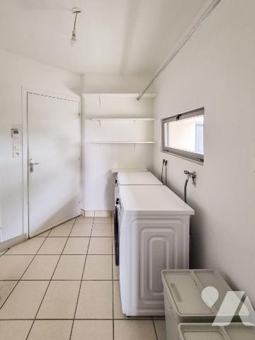 EXCLUSIVITE GUIPAVAS - Maison moderne de 122 m² avec 4 chambres et terrain de 1 318 m²

A 5 m...