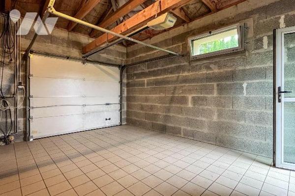 EXCLUSIVITE GUIPAVAS - Maison moderne de 122 m² avec 4 chambres et terrain de 1 318 m²

A 5 m...