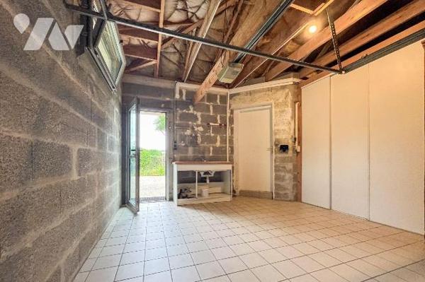 EXCLUSIVITE GUIPAVAS - Maison moderne de 122 m² avec 4 chambres et terrain de 1 318 m²

A 5 m...