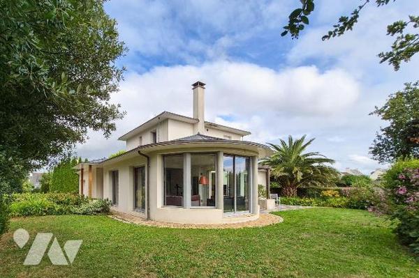 EXCLUSIVITE GUIPAVAS - Maison moderne de 122 m² avec 4 chambres et terrain de 1 318 m²

A 5 m...