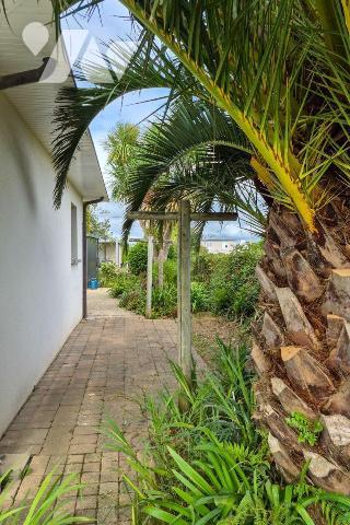 EXCLUSIVITE GUIPAVAS - Maison moderne de 122 m² avec 4 chambres et terrain de 1 318 m²

A 5 m...