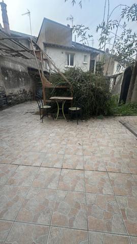 A vendre - Appartement Type 2 à Angers 25 m² carrez, 40 m² au sol "Angers Victor Hugo"